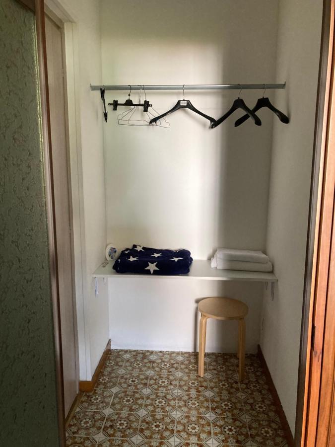 Bella Vita Guesthouse -Parcheggio Privato Interno Arona Exterior foto